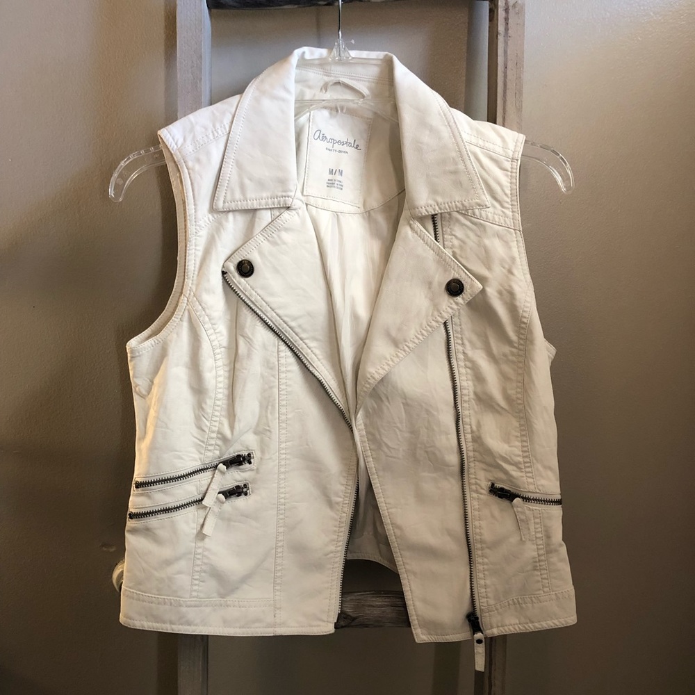 Moto vest.